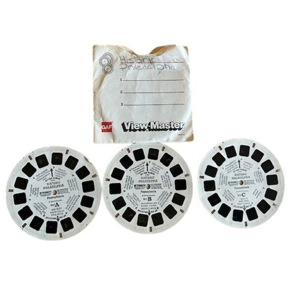 Vintage 1970s GAF View-Master Bundle – Red & Cream Viewers + 13 Reels - Picture 9 of 10